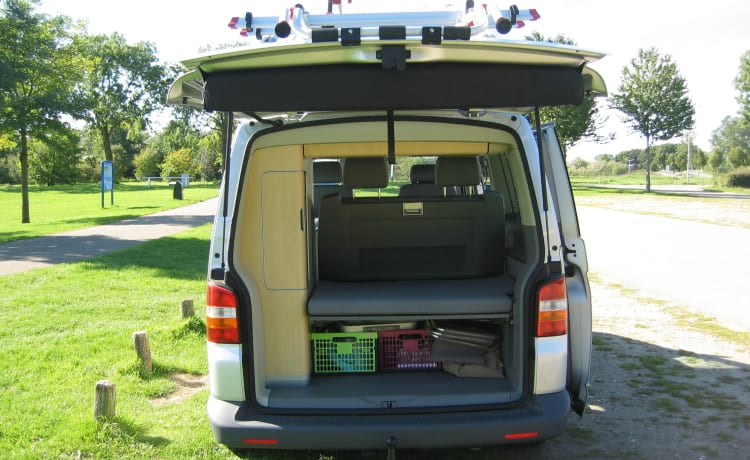 Bulli 2 – Camping-car bus économique Volkswagen California T5