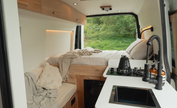 Sydney – Minimalist Campervan 