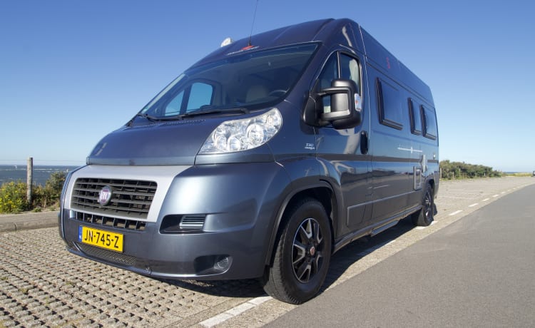 Skippy – Camper per autobus completo di lusso bello e robusto.