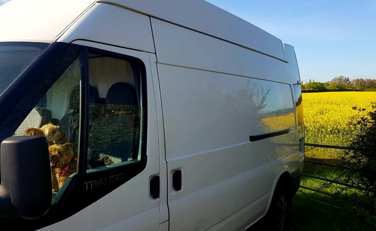 Noxolo ......"Lady of Peace" – Vielseitiger Campervan mit 2/3 Schlafplätzen. Unser Roadside Room mit Aussicht.