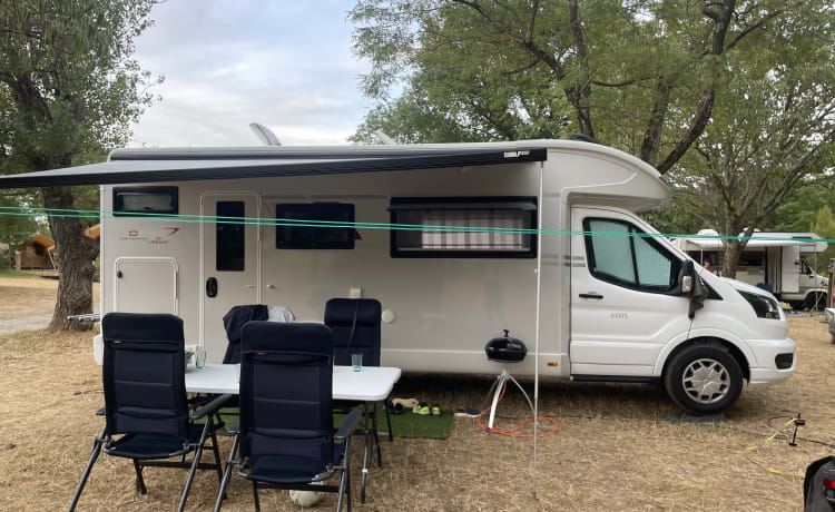 Find and Ride your own way ! – Zeer ruime 6 persoons Familie camper (Kronos 274TL model 2022)