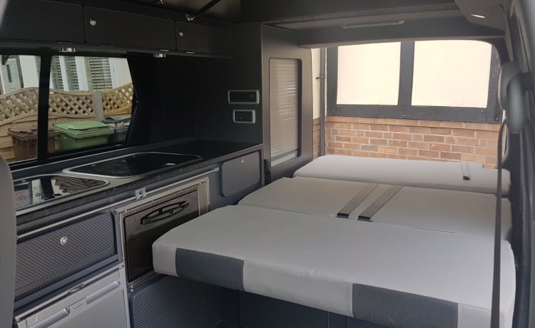 Colin – 4 berth Volkswagen campervan from 2014