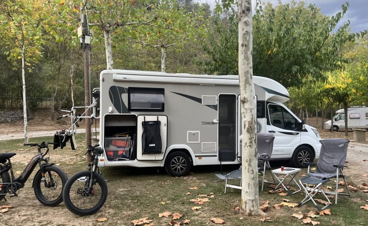 4p Chausson semi-integrated uit 2020