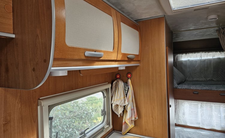 Giotto – Giottiline attic camper 6 seats 