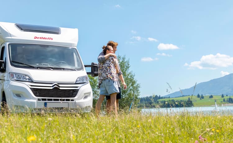 RoadCamper – 4p Dethleffs semi-integrated uit 2024