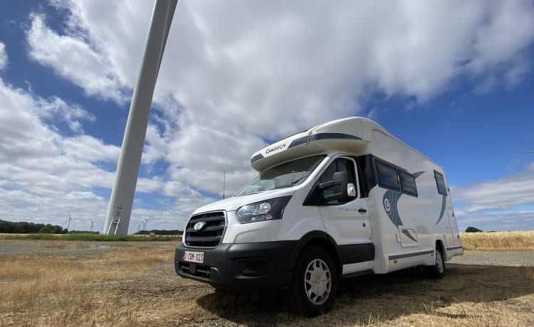 Chausson 4 personen semi-integrated van 2022