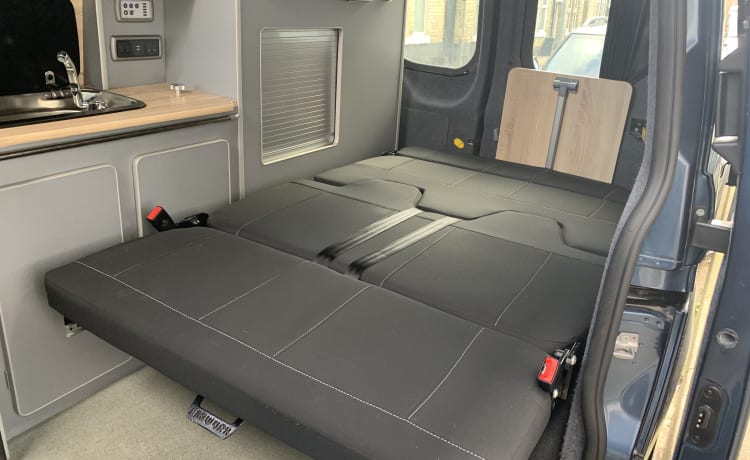 Bluebell – Camping-car Ford Transit personnalisé