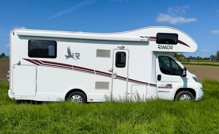 De Alkoof – Super camping-car avec 5 lits fixes ! (2018)