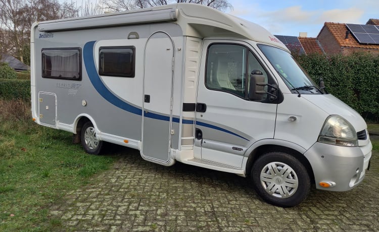 Camping-car très sympa pour les petits déplacements, mais aussi pour