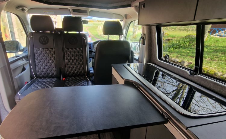 4-persoons Volkswagen campervan uit 2018