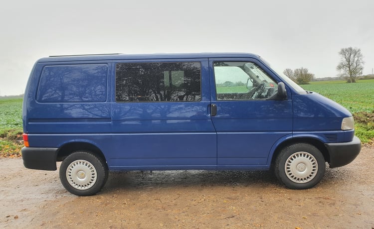 Hilary – Klassischer VW T4 mit manuellem 2-Bett-Wohnmobil