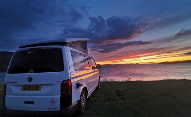 Mork! – Live the van-life dream. Fully equipped VW T6 