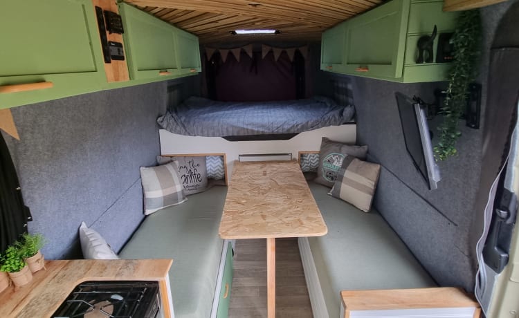 Sprafty – Unique, one off 4 berth family adventure van