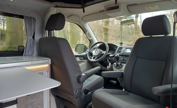 Bram – 4p Volkswagen Dolomiti buscamper uit 2016