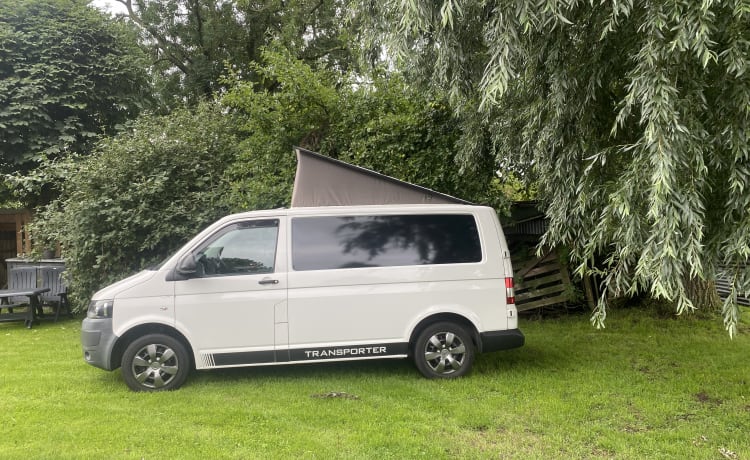 Milieuzone vriendelijk  – Recent, zuinige en complete VW T5 Camper