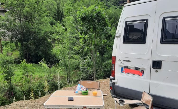 Teide van explorer – Camper verhuur Citroen Jumper L2H2