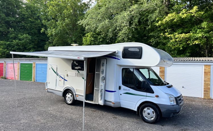 Flash – Chausson Flash 03 Motorhome - 6 birth