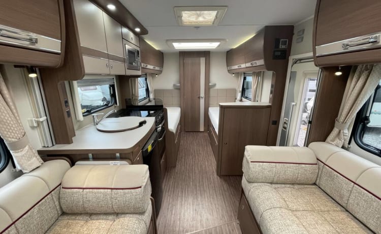 TOF – Elddis Majestic 285 4 Berth Luxury