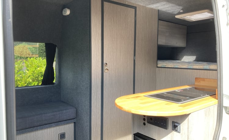 Pip Squeak – 2/3 naissance citroen Relay, Auvent, WC douche