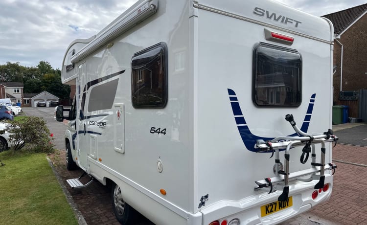 Mdy  – 4 berth Fiat Swift Escape 644 from 2014