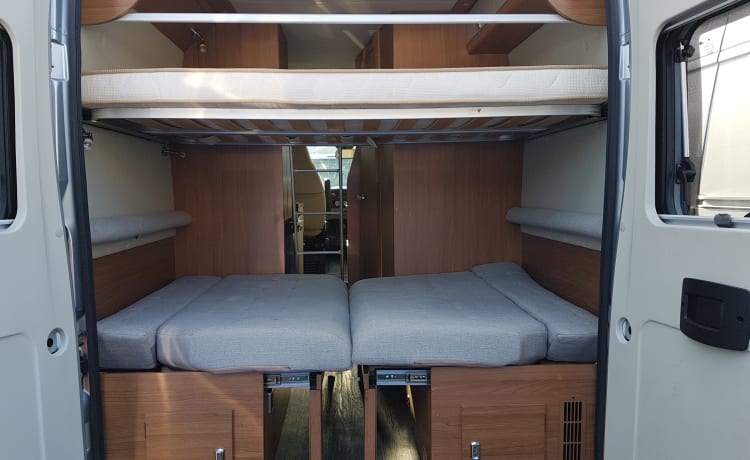 Family Friendly 4 berth T 669 (Preston)