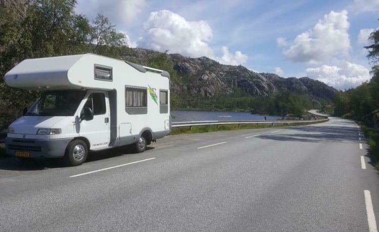 Knausje – On the road with the Knaus alcove camper!