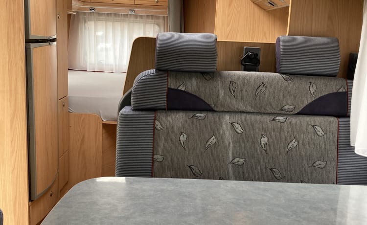 ⭐️⭐️⭐️ Super-Semi-Integralcamper für 2-4 Personen ⭐️⭐️⭐️