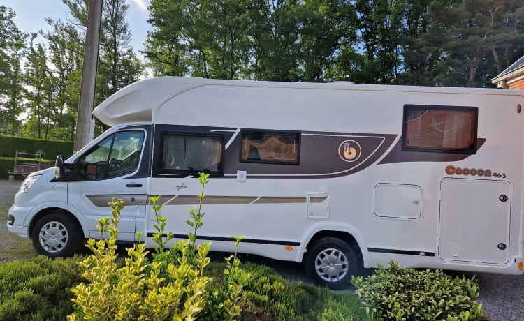 Benny – Nieuwe Benimar Cocoon 463 - 4 pers. 