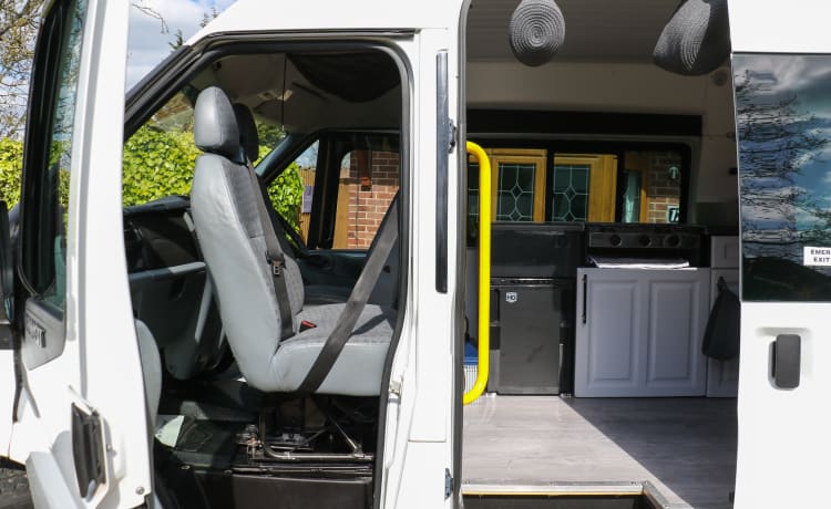 Racdon  – The perfect campervan for 2!