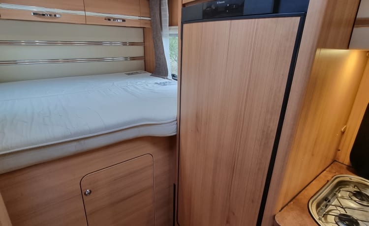 STARLIGHT Traveller – Stijlvol uitgeruste en comfortabele camper om met het gezin op reis te gaan