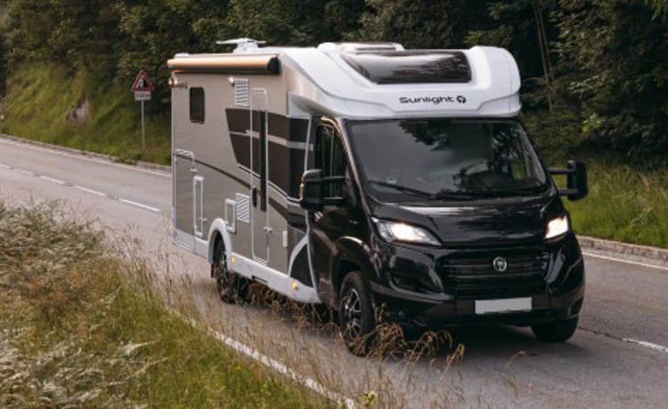 T69L – Kompletter HomeCar-Familiencamper mit Motorklimaanlage und Markise,