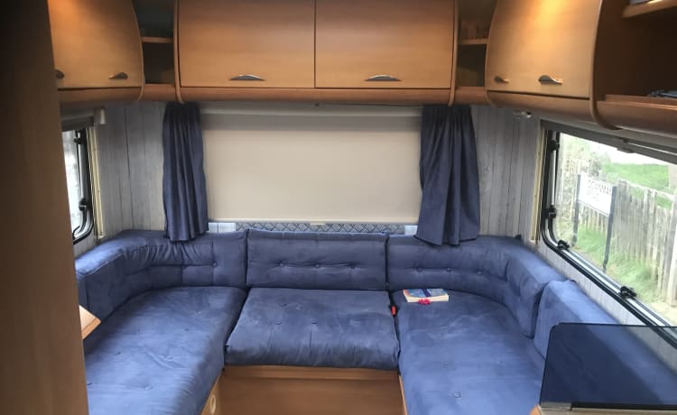 Family motorhome.  – Swift Alkoven ab 2005