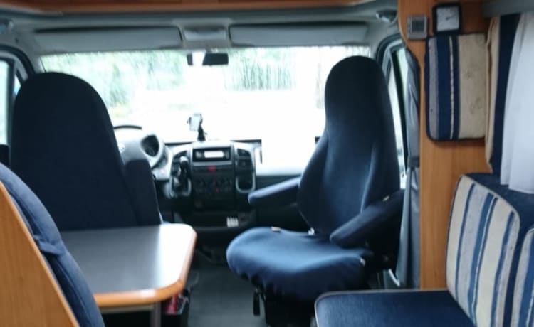 Adria Mobil spacieux pour 4 personnes