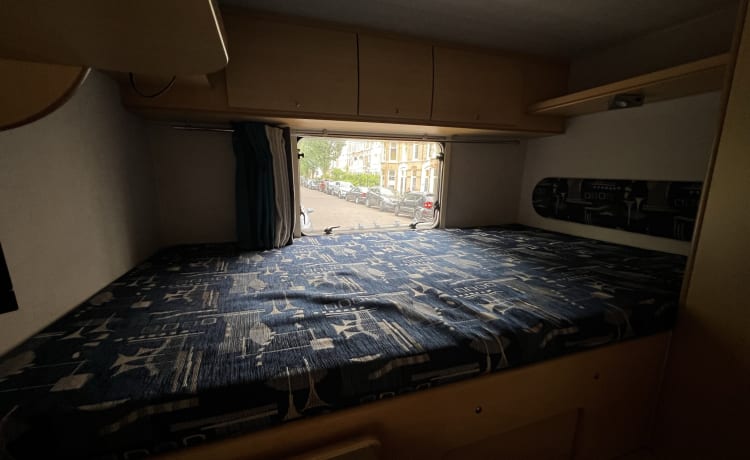 Sunny – 6p Fiat Ducato Alkoof uit 2004