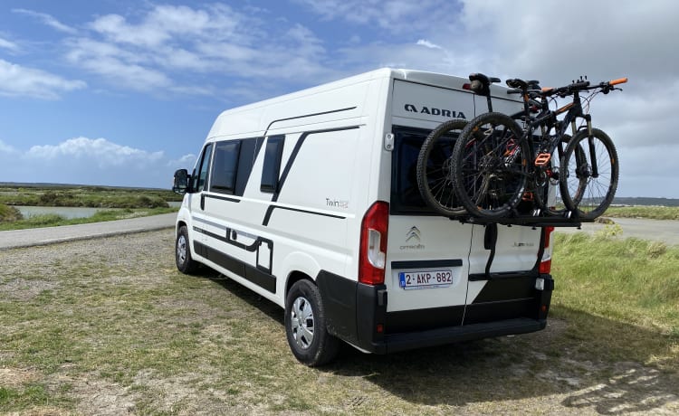ViniVan – 2021 Adria Twin Bus Camper extra schweres Solarpanel