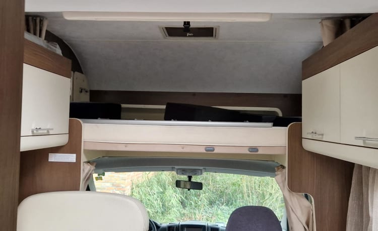 Landcruiser – Fiat alcove Mobilhome 6 personen