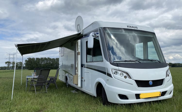 Knaus – Luxe KNAUSS, lengte bedden, 2x airco, 2x solar, XXL garage, 2x TV 