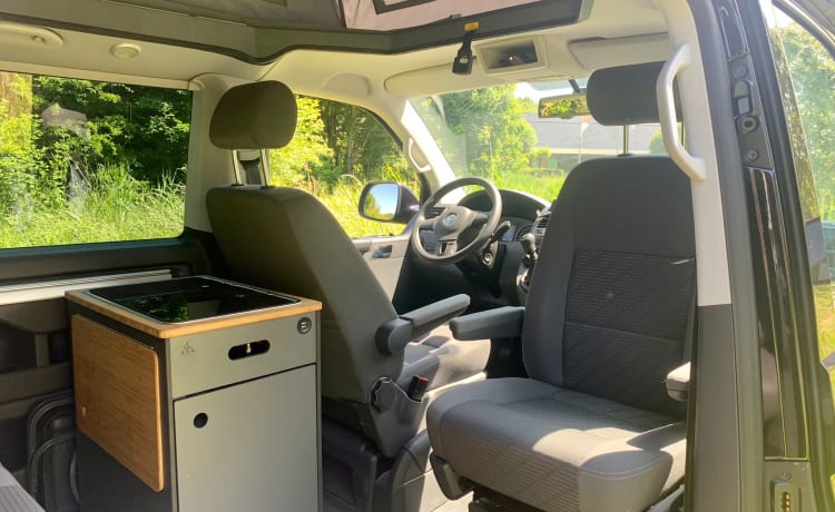 Complete en luxe VW Multivan met BREED BED