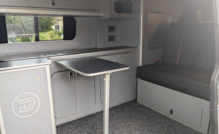 Vanny – VW T4 4 berth.