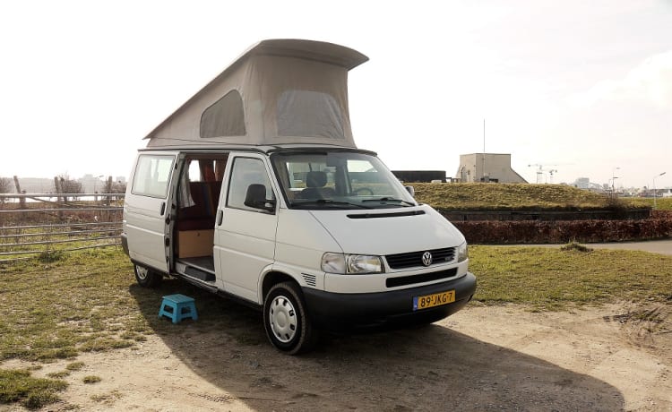 Compact extended Volkswagen with lifting roof