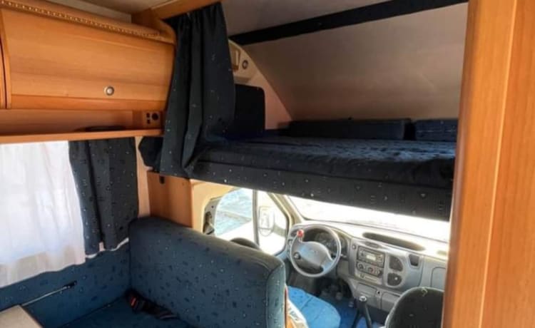 Vincenzo  – CAMPER invernale mansardato 6 POSTI 