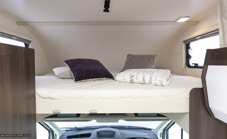 Ideales Familienwohnmobil Zefiro 675 1-6 Schlafplätze (Edinburgh)