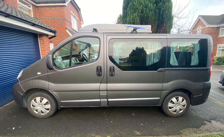 Renee – 2 berth Renault campervan from 2009