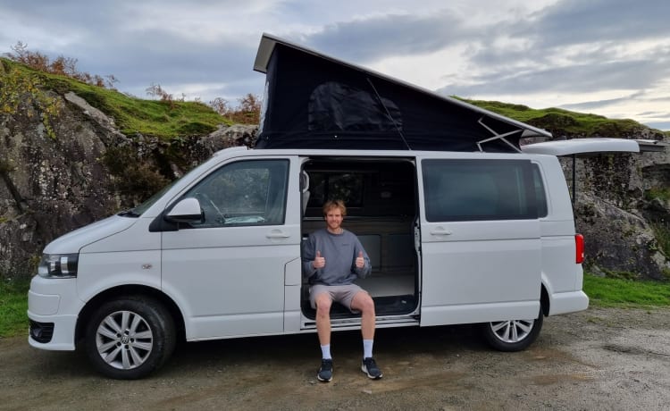 4 Schlafplätze VW T5 LWB – Lake District 