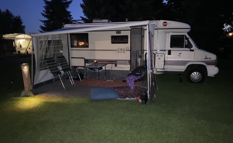 Bessie – Retro Camper de 1990 avec le luxe d'aujourd'hui !