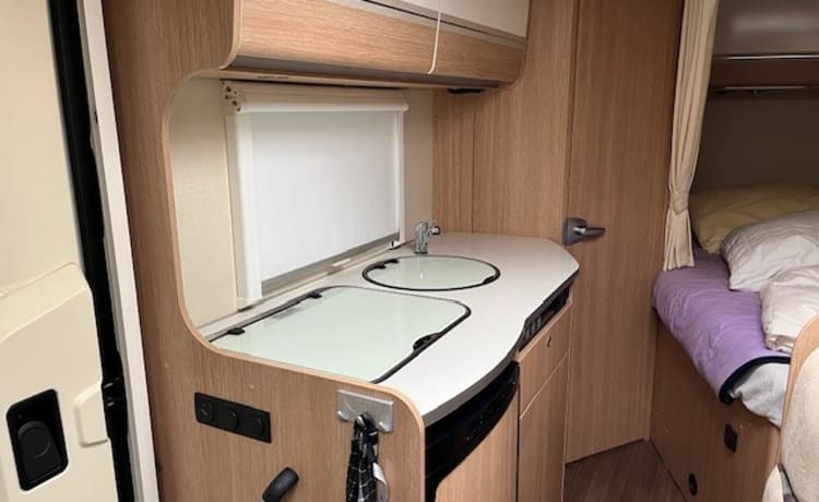 Cozy camper – 3p Sunlight semi-integrated uit 2016