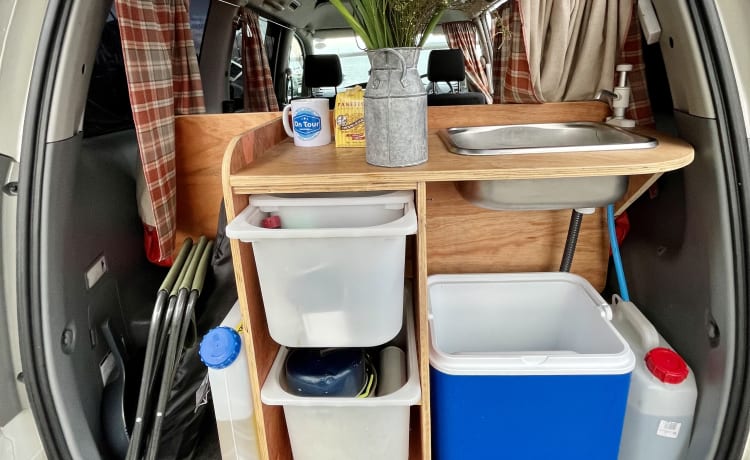 Gracie – off-grid verwarmd - rustiek - schattige camper - verzekering inbegrepen 