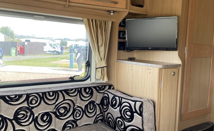 Greer – 6 berth Autoquest 180 Prestige, 2011