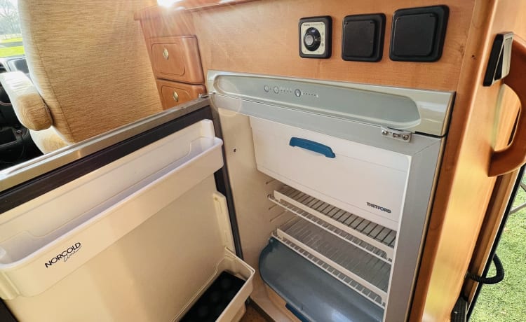 Compleet huisje op wielen! – Rapido Camper 2 persoons compact en compleet!