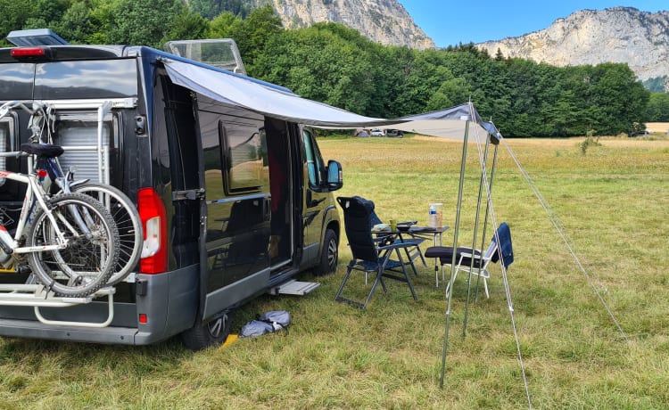 Black Rhino – Compact (5m41) Hobby K55, Automatic 150pk Fiat Ducato, with all the luxury